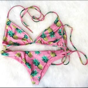 EUC Wildfox Swim Pineapple Palace Bikini sz Med Lg